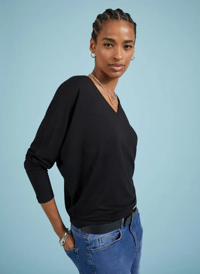 Baukjen Ella Relaxed VNeck Top Caviar Black Clothing