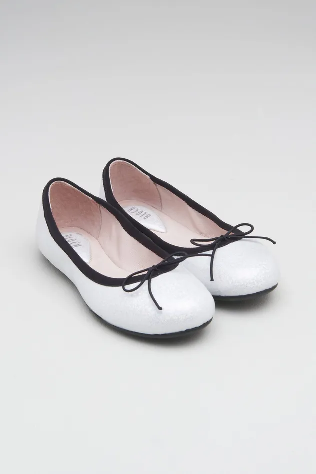 Bloch Ballet Flats Children Girls Elara Ballet Flats Iridescent White