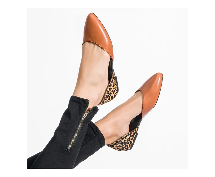 Flats and SlipOns Hush Puppies Women Sadie D8217Orsay Tan Leathercheetah