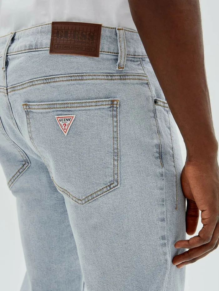 GUESS Jeans and Denim Men GUESS Originals Kit Skinny Jeans Go Osborn Lt Wash GUESS Jeans and Denim Men GUESS Originals Kit Skinny Jeans Go Osborn Lt Wash