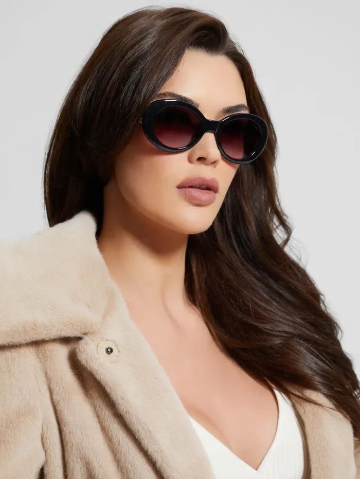 GUESS Navaeh Plastic Stone Sunglasses Black Women Sunglasses GUESS Navaeh Plastic Stone Sunglasses Black Women Sunglasses