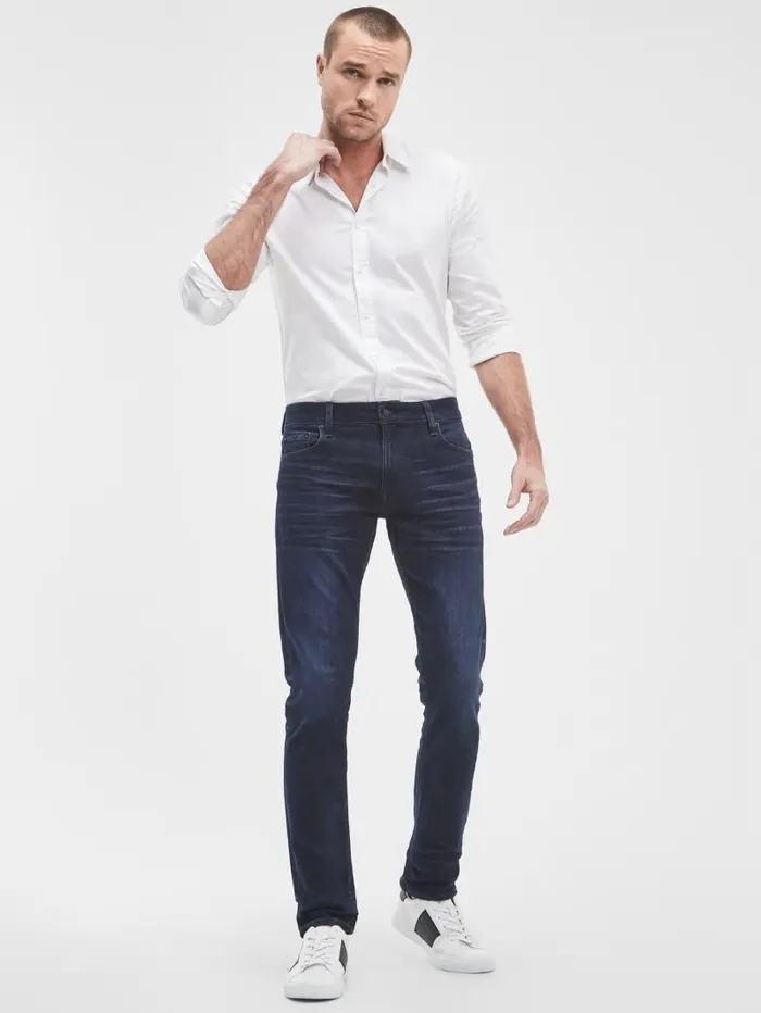 Jeans and Denim GUESS Men Tapered Jeans Ringer Wash Indigo Jeans and Denim GUESS Men Tapered Jeans Ringer Wash Indigo