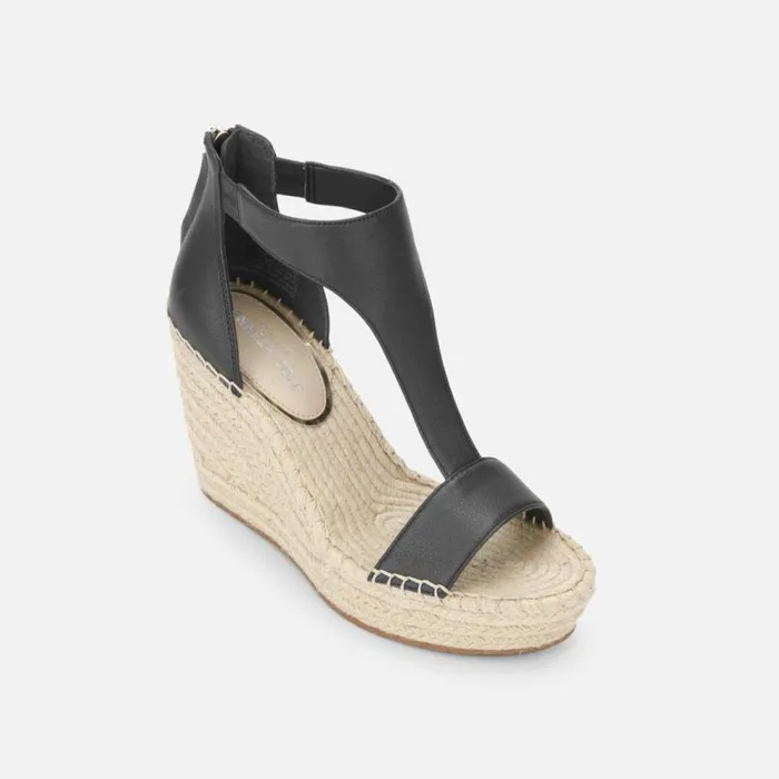 Kenneth Cole Olivia Leather TStrap Sandal Black Women Sandals