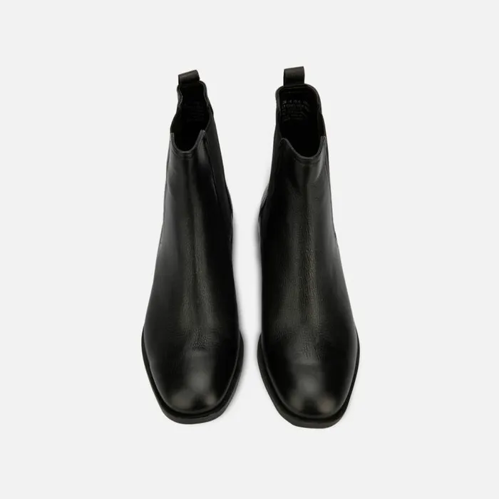 Kenneth Cole Salt Heeled Chelsea Boot Black Women Boots Booties