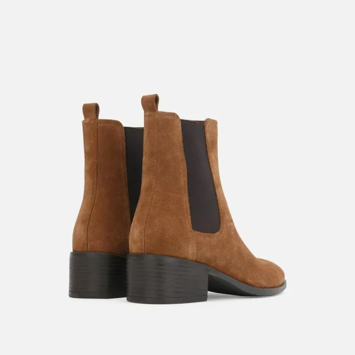 Kenneth Cole Salt Suede Chelsea Boot Pecan Women Boots Booties