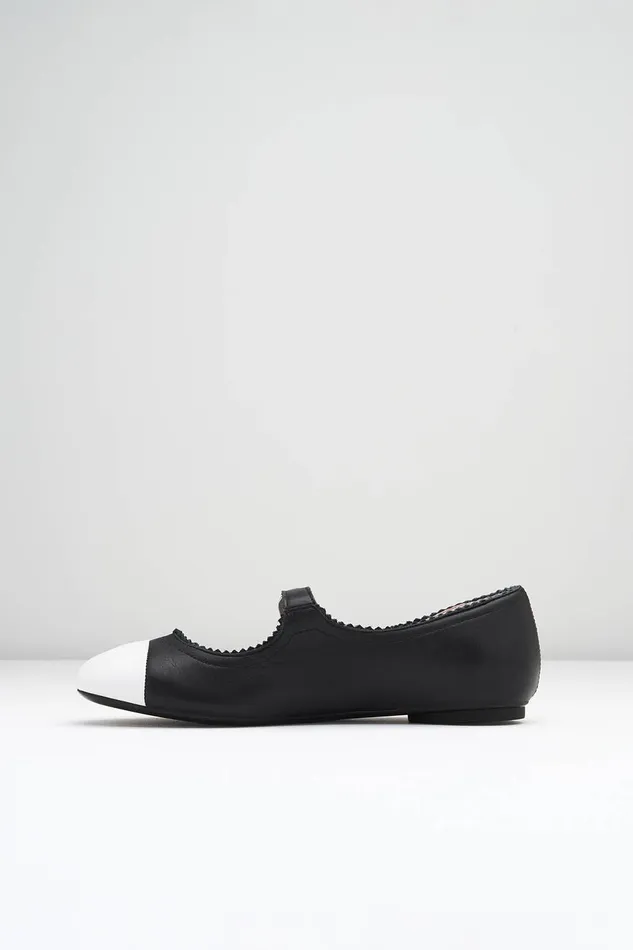 Ladies Cassiopeia Ballet Flats Black White Leather Adult Ballet Flats Bloch
