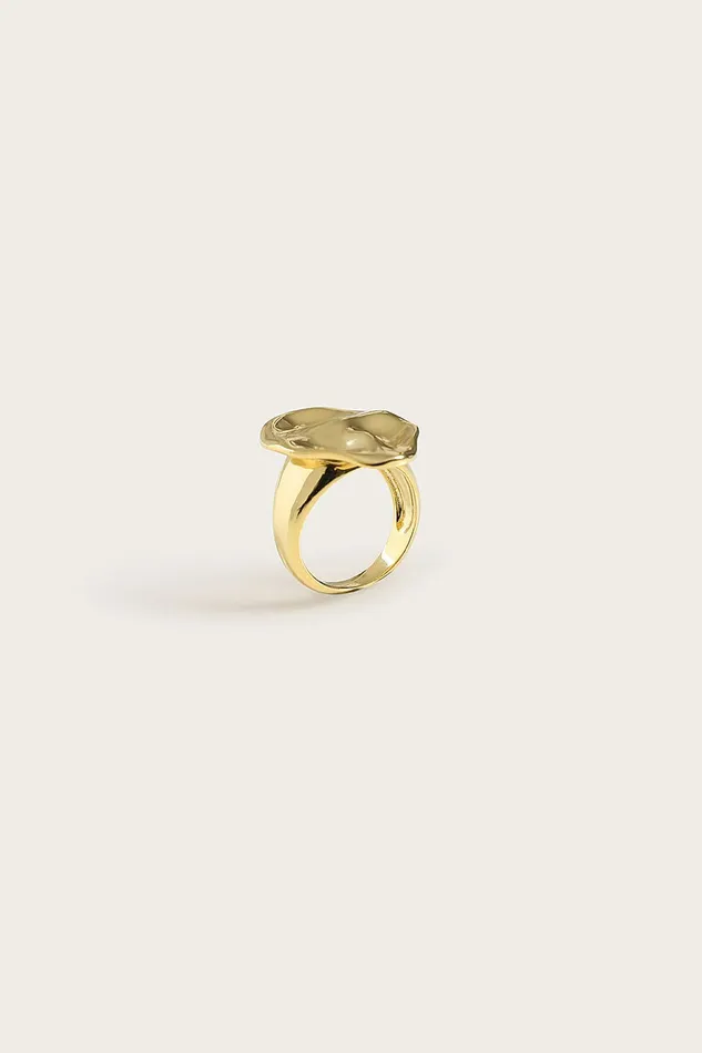 Lavish Alice Jewellery LEORA Hammered Effect Oval Gold Ring 8211 Women