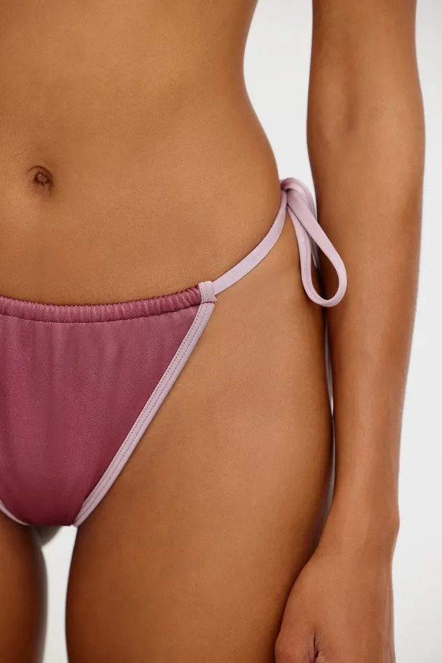 LILA ONE SIDED STRING BRIEF Women Bottoms Significant Other