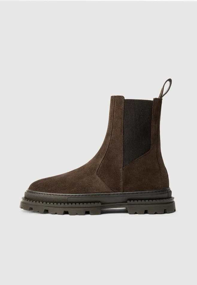 Men Manire De Voir Bordeaux Suede Chelsea Boot Brown