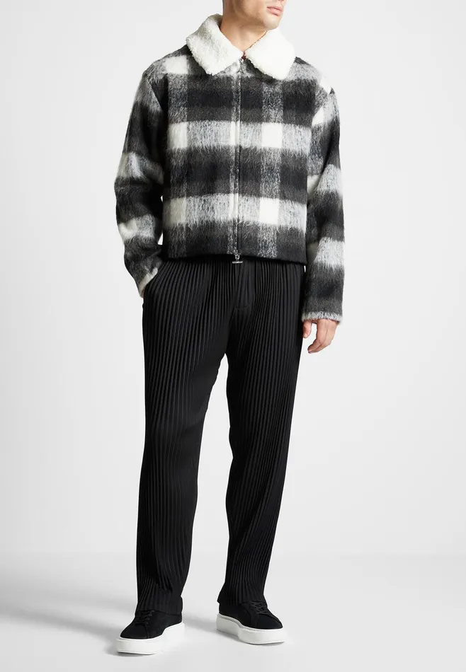 Men Manire De Voir Boxy Check Jacket With Borg Collar Blackwhite