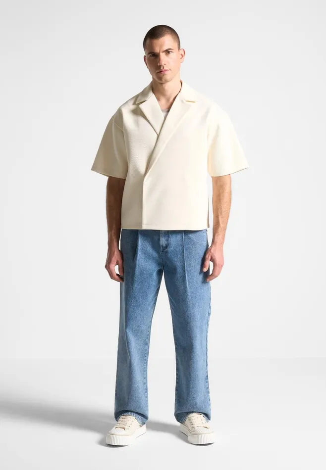 Men Manire De Voir Pleated Jeans Washed Blue