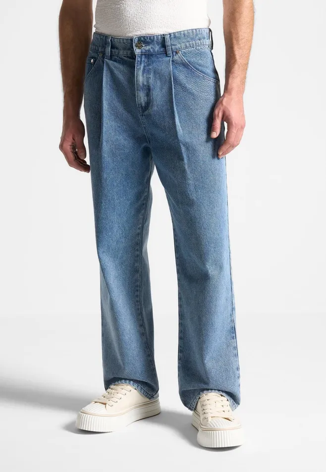 Men Manire De Voir Pleated Jeans Washed Blue