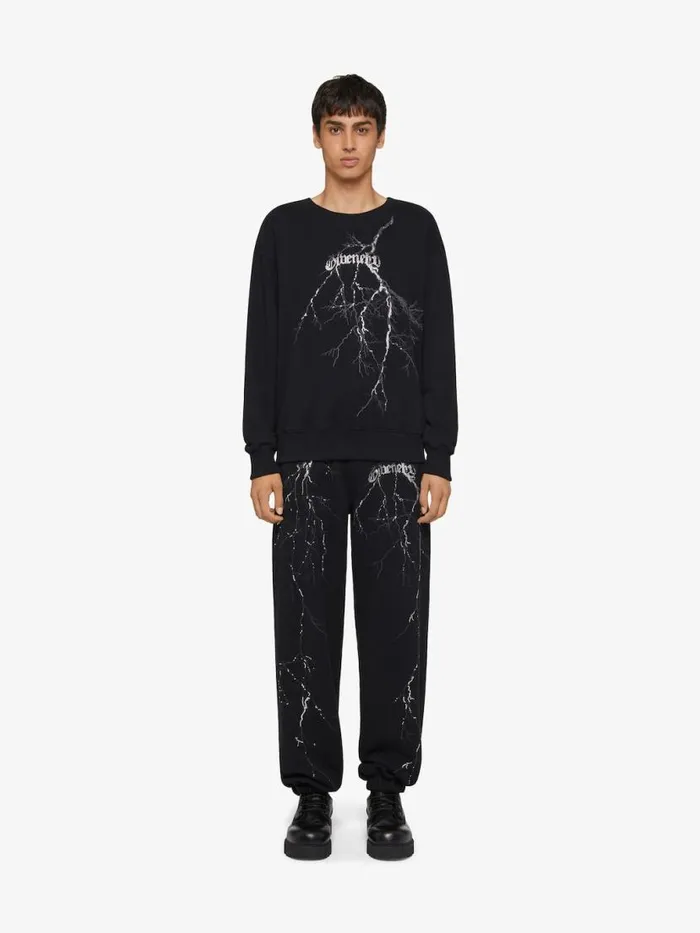 Men Sweatshirts and Hoodies Givenchy Boxy Fit Sweatshirt In Fleece With Reflective Artwork Black Men Sweatshirts and Hoodies Givenchy Boxy Fit Sweatshirt In Fleece With Reflective Artwork Black