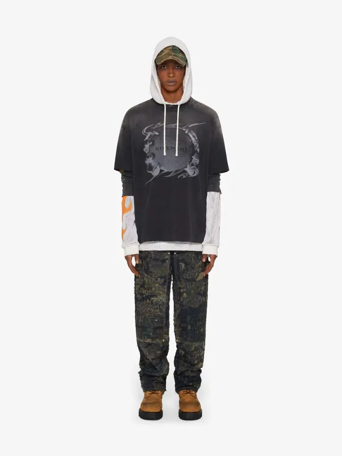Men TShirts Givenchy Casual Fit Tshirt In Cotton With GIVENCHY Ring Print Black Men TShirts Givenchy Casual Fit Tshirt In Cotton With GIVENCHY Ring Print Black