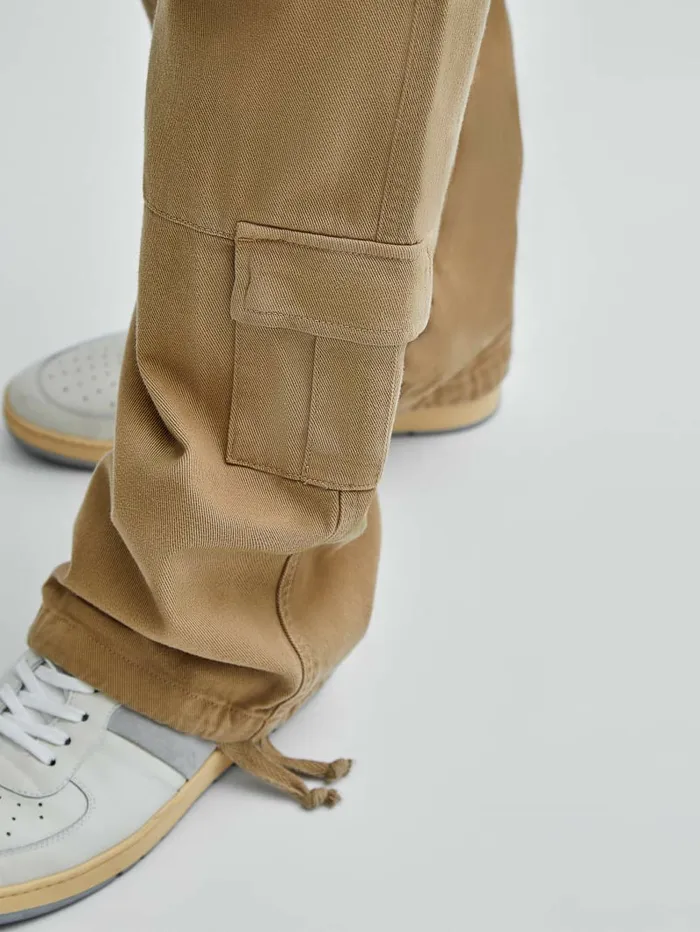 Pants and Shorts GUESS Men GUESS Originals Cargo Pants Tan Pants and Shorts GUESS Men GUESS Originals Cargo Pants Tan