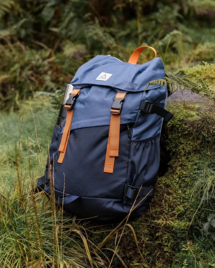 Passenger Backpacks and Bags Boondocker Recycled 26L Backpack Dark Denim Deep Navy Dark Denim Deep Navy 8211 WomenMen