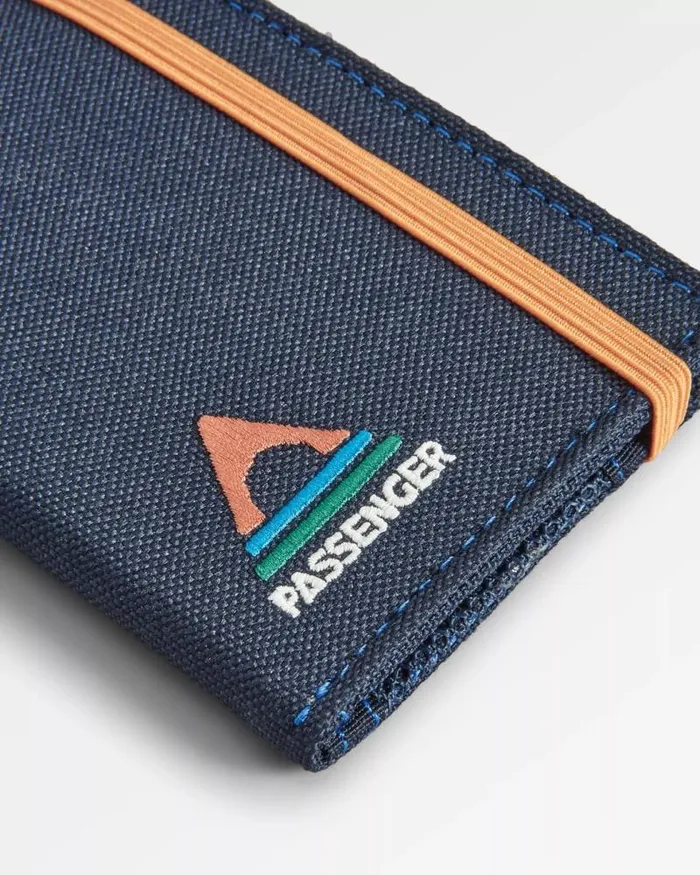 Passenger Backpacks and Bags Essentials 20 Recycled Wallet Deep Navy Deep Navy 8211 WomenMen