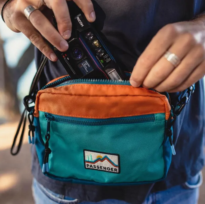 Passenger Backpacks and Bags Mainland Recycled Hip Pack Multi Colour Multi Colour 8211 WomenMen