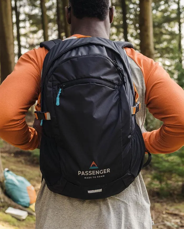 Passenger Backpacks and Bags Track Recycled 30L Backpack Black Black 8211 WomenMen
