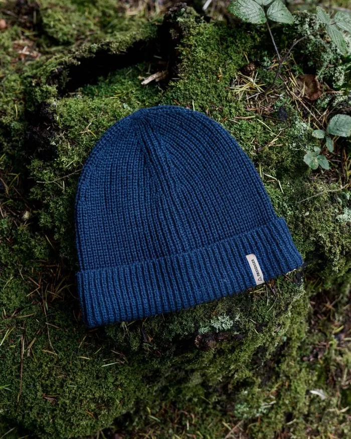 Passenger Beanies Compass Recycled Beanie Rich Navy Rich Navy 8211 WomenMen