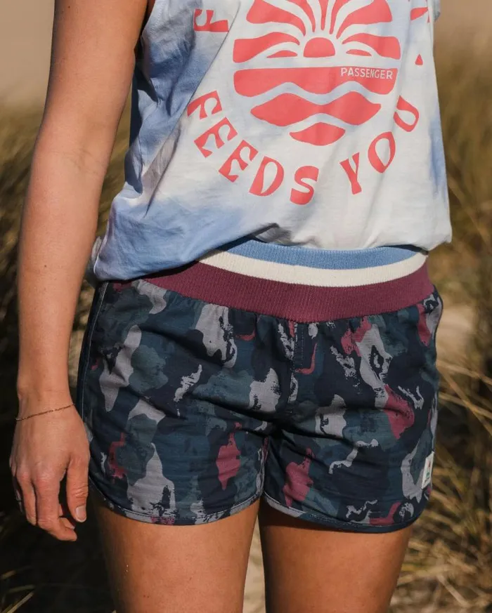 Passenger Bottoms Explore All Purpose Shorts Sycamore Camo Sycamore Camo 8211 Women