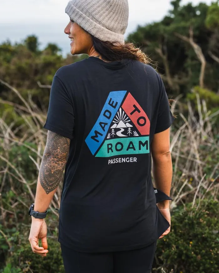Passenger Tops Aurora Recycled Active TShirt Black Black 8211 Women