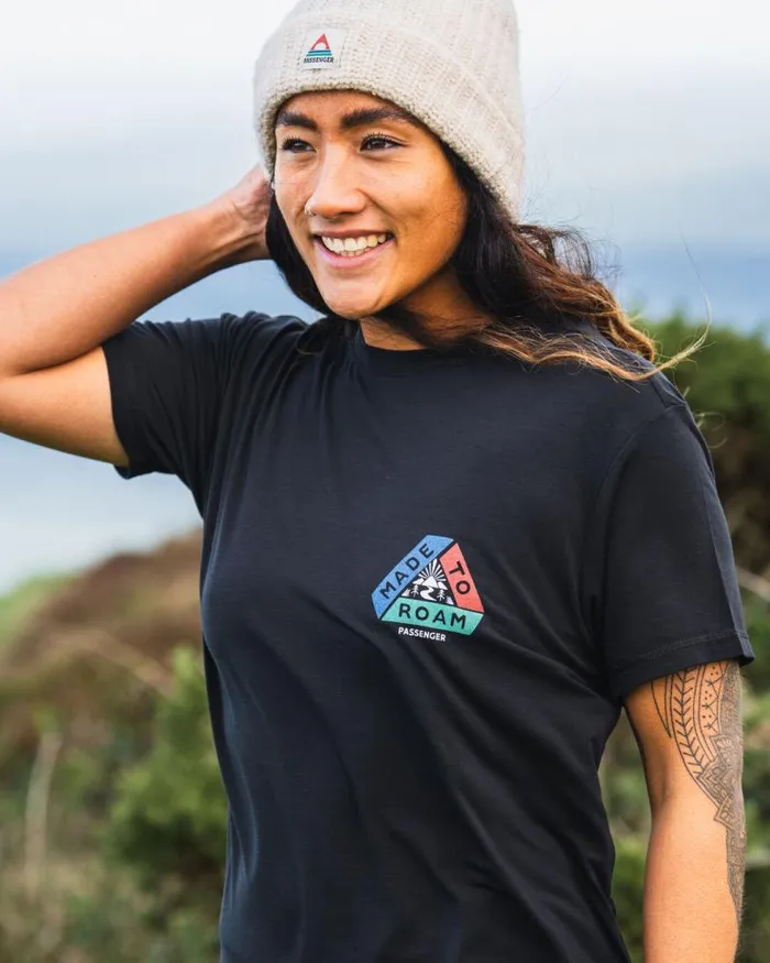 Passenger Tops Aurora Recycled Active TShirt Black Black 8211 Women