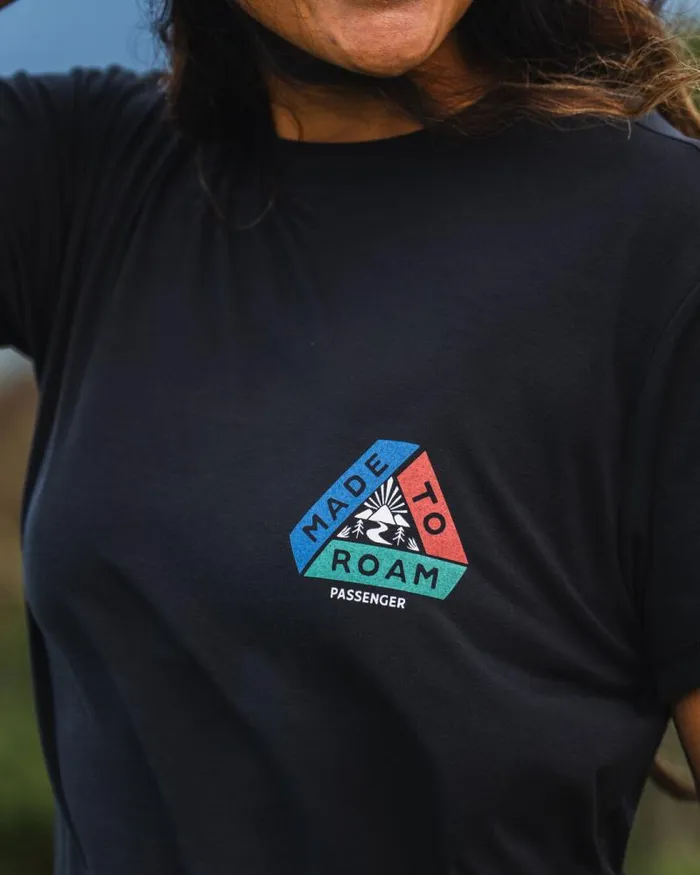 Passenger Tops Aurora Recycled Active TShirt Black Black 8211 Women