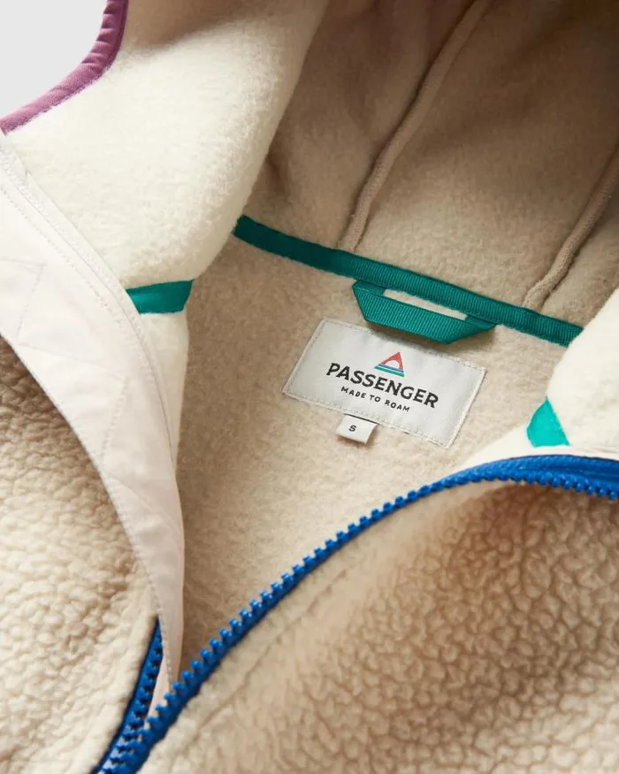 Passenger Tops Beebalm Recycled Sherpa Fleece Vest Oatmeal Oatmeal 8211 Women