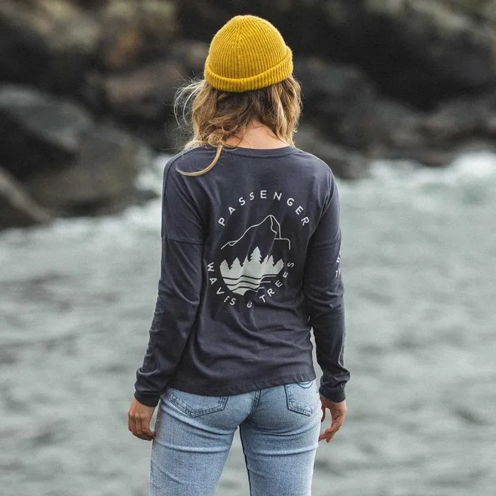 Passenger Tops Big Leaf Recycled LS TShirt Faded Black Faded Black 8211 Women Passenger Tops Big Leaf Recycled LS TShirt Faded Black Faded Black 8211 Women
