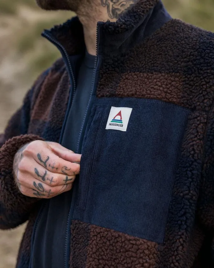 Passenger Tops Trekker Recycled DeepPile Sherpa Fleece ChestnutDeep Navy Check Chestnutdeep Navy Check 8211 Men