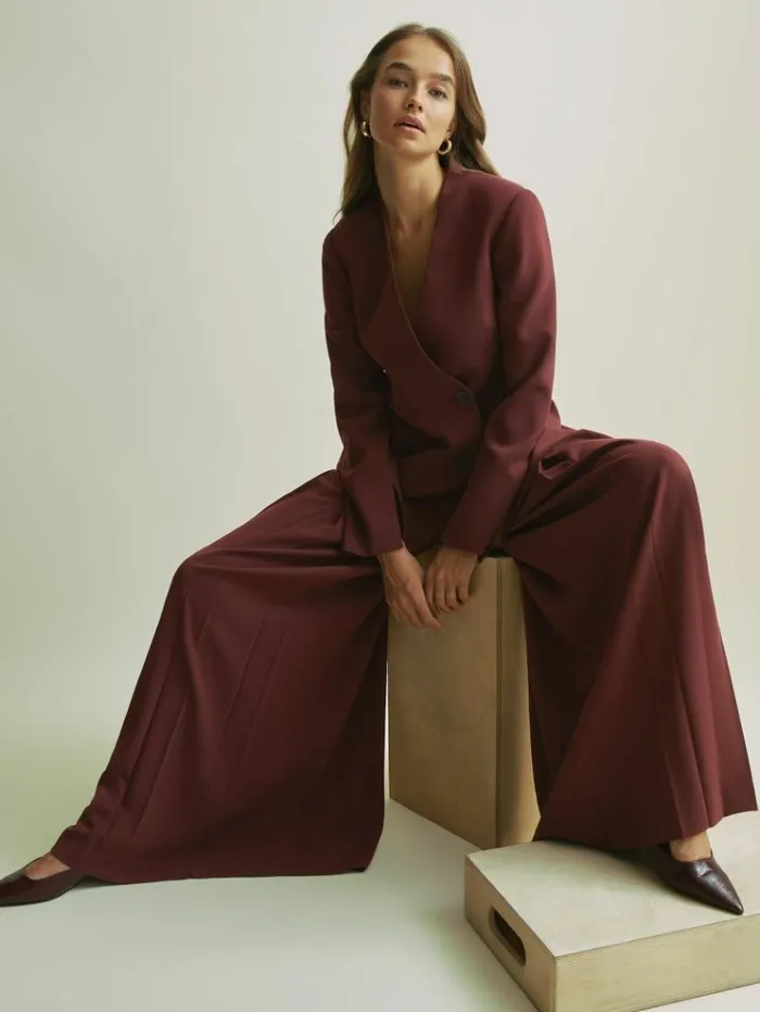 REISS Suits and Tailoring Women Florere Collarless Double Breasted Blazer Burgundy