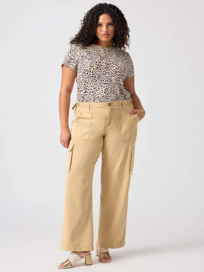 Sanctuary Clothing Inclusive Women Reissue Cargo Standard Rise Pant True Khaki Inclusive Collection