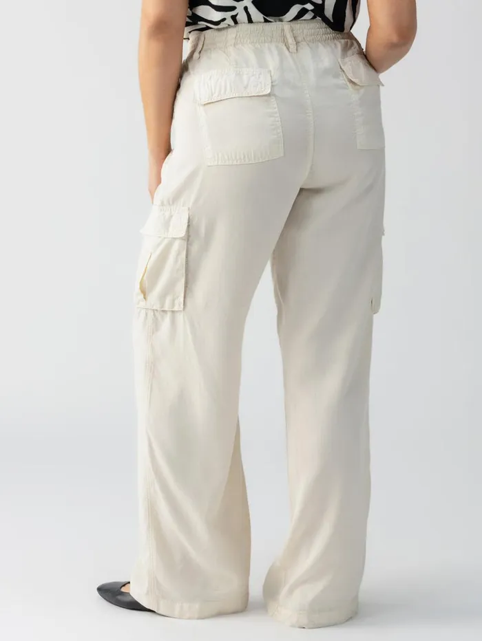 Sanctuary Clothing Inclusive Women Relaxed Reissue Cargo Standard Rise Pant Birch Inclusive Collection