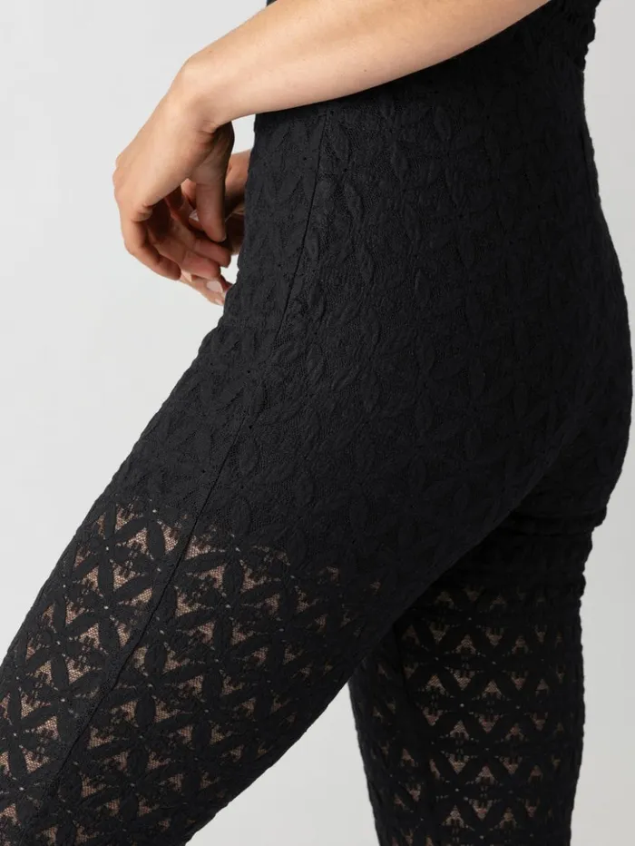 Sanctuary Clothing Leggings Women Pucker Up Lace Runway Standard Rise Legging Black Sanctuary Clothing Leggings Women Pucker Up Lace Runway Standard Rise Legging Black