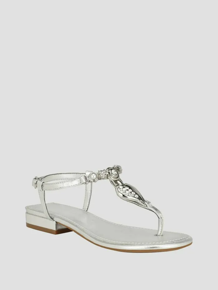 Sandals GUESS Women Jiarella TStrap Signature Sandal Silver 040