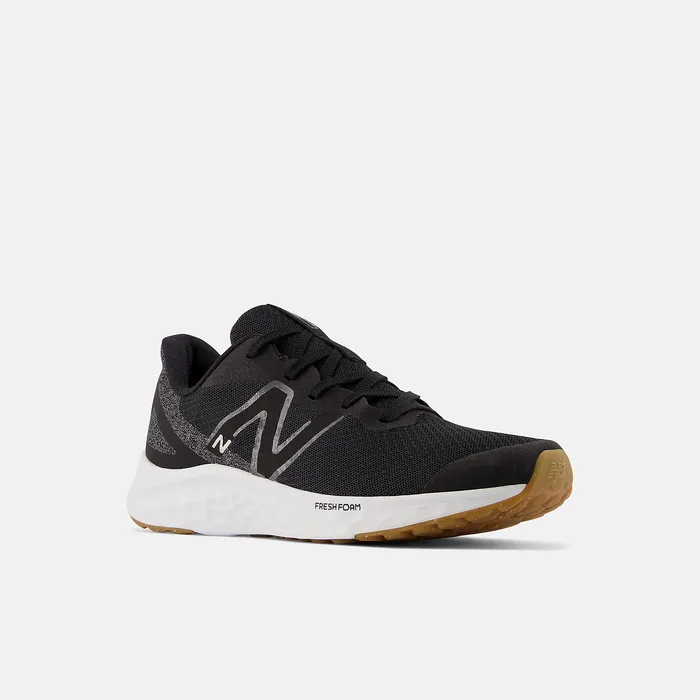 Size 35 8211 7 New Balance Kids Fresh Foam Arishi v4 Black with White Size 35 8211 7 New Balance Kids Fresh Foam Arishi v4 Black with White