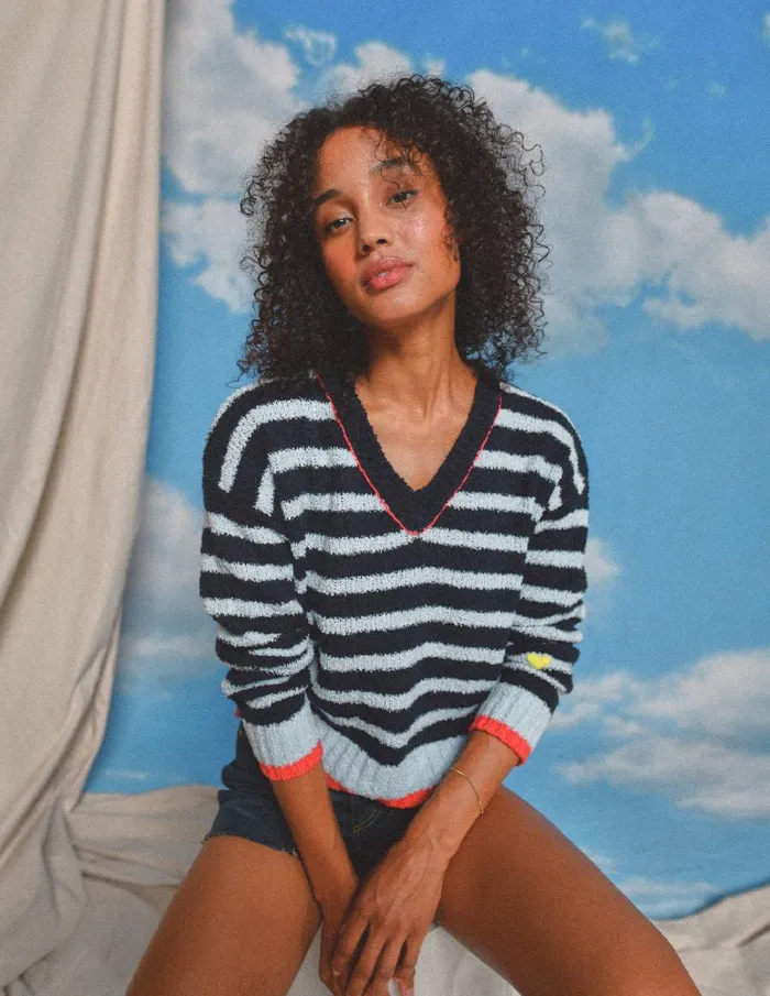 Sundry Clothing Sweaters Women Women039s Heart Embroidery Striped VNeck Sweater In Deep Navy Deep Navy Sundry Clothing Sweaters Women Women039s Heart Embroidery Striped VNeck Sweater In Deep Navy Deep Navy