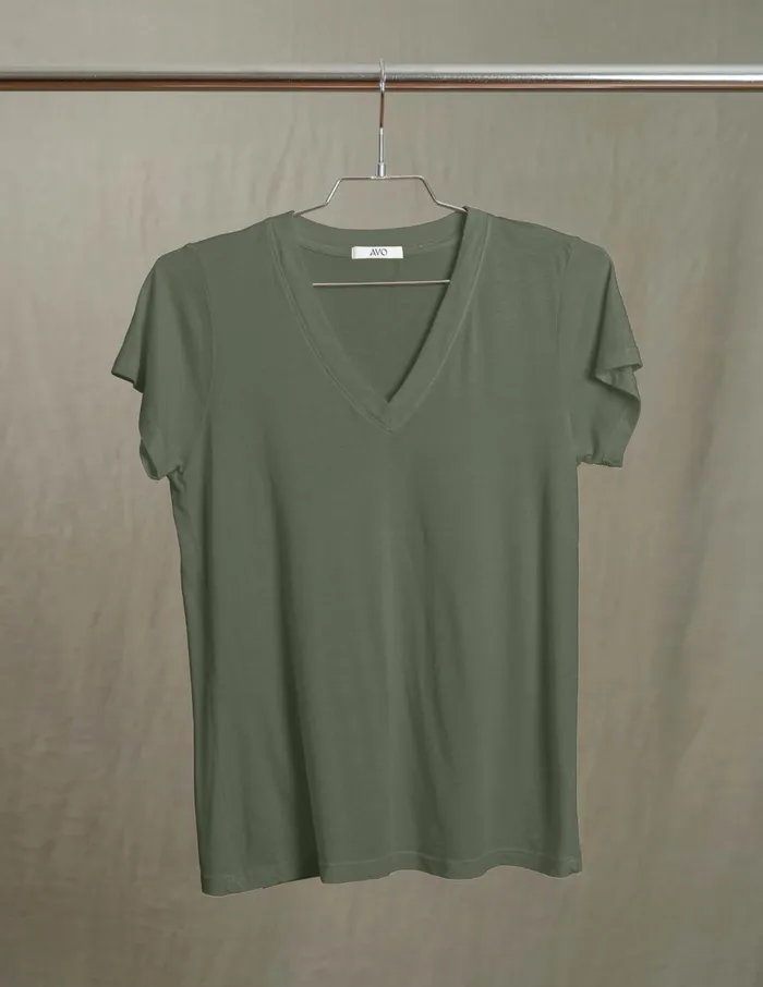 Sundry Clothing Tees Women Butter Soft Vneck In Signature Green Signature Green Sundry Clothing Tees Women Butter Soft Vneck In Signature Green Signature Green