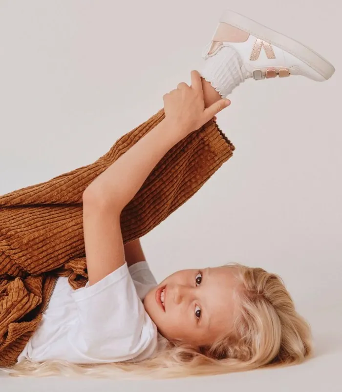 VEJA V10 CHROMEFREE LEATHER MULTICO WHITE SHINY Kids V10