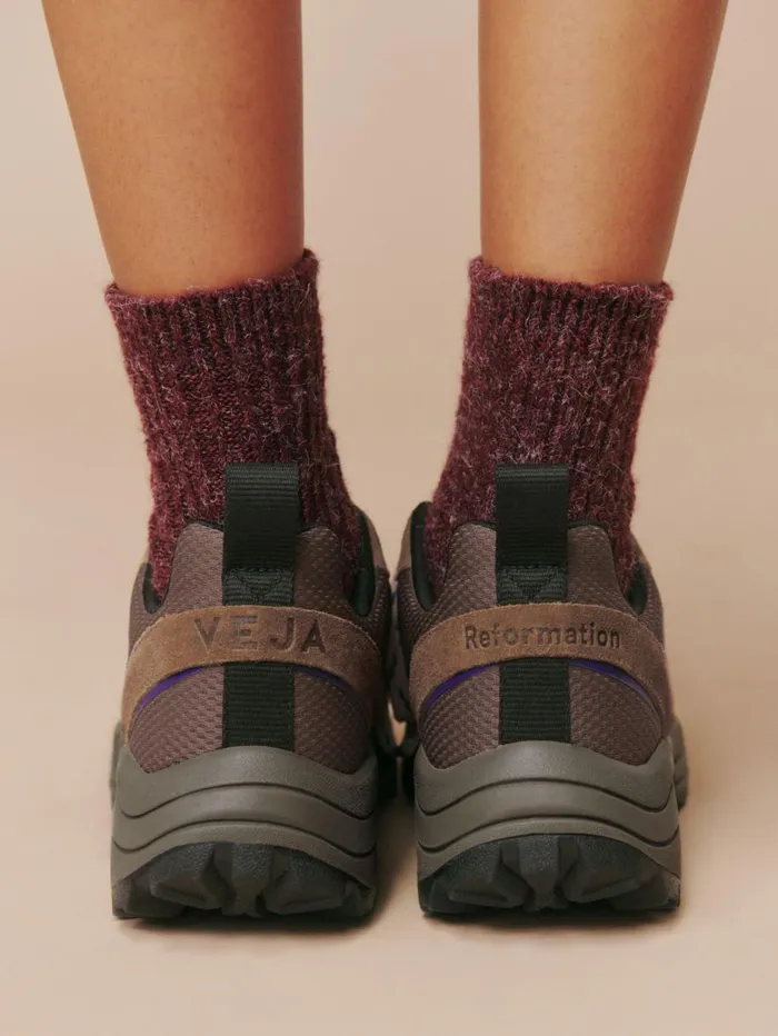 VEJA VENTURI ALVEOMESH VEJA X REFORMATION WALNUT Women Venturi