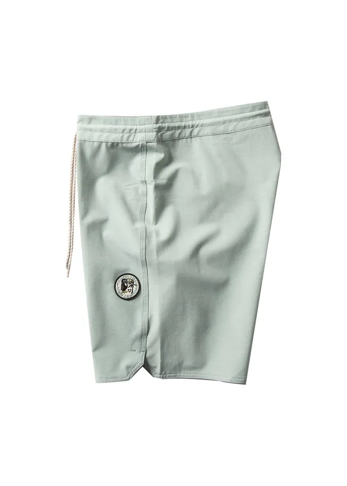 Vissla Solid Sets 1858243 Boardshort Aloe Men Boardshorts Vissla Solid Sets 1858243 Boardshort Aloe Men Boardshorts