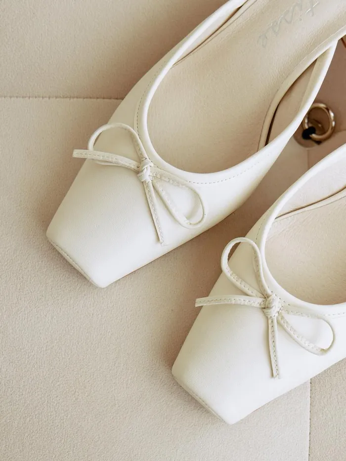 Women Basilio Ballet Mule Ivory Lisa Says Gah Slides