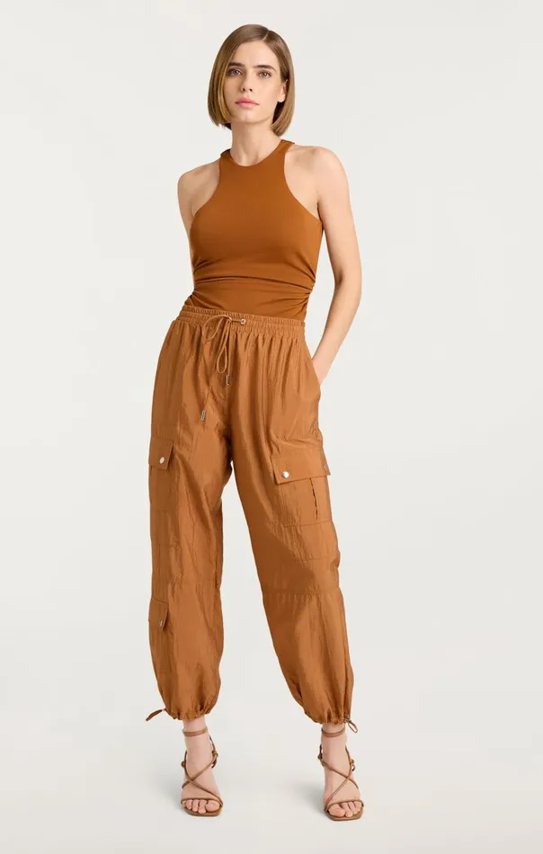Women Cinq Sept Pants Nitsan Parachute Pant Baked Cookie