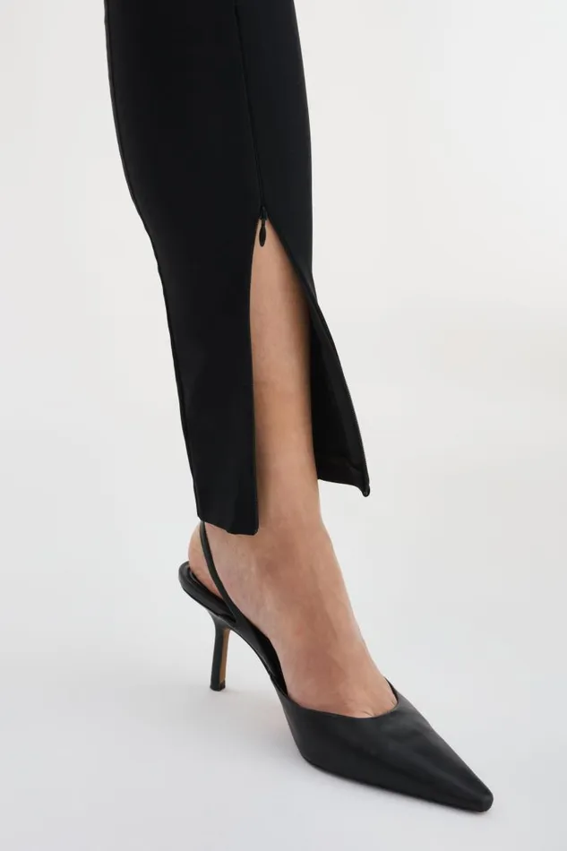 Women ELAINE Twill Leggings Black LAMARQUE Pants and Shorts Women ELAINE Twill Leggings Black LAMARQUE Pants and Shorts