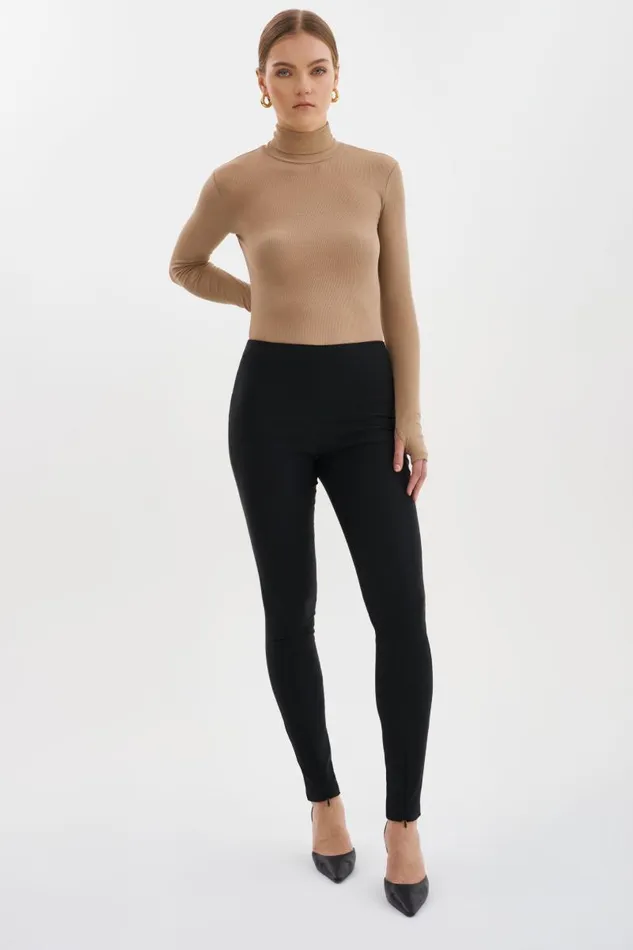 Women ELAINE Twill Leggings Black LAMARQUE Pants and Shorts Women ELAINE Twill Leggings Black LAMARQUE Pants and Shorts