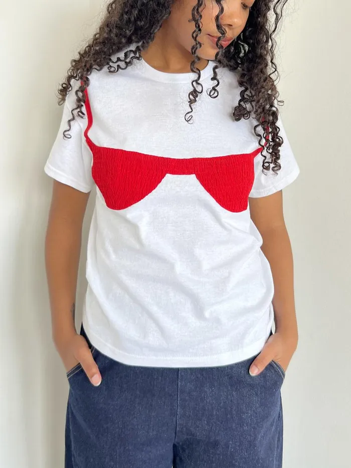 Women Florida Woman Applique Tee Apple Red Lisa Says Gah Knit Tops