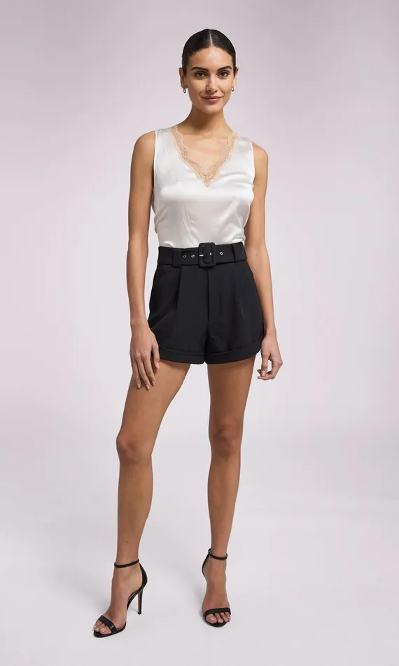 Women Generation Love Clothing Shorts Belen Crepe Shorts Black