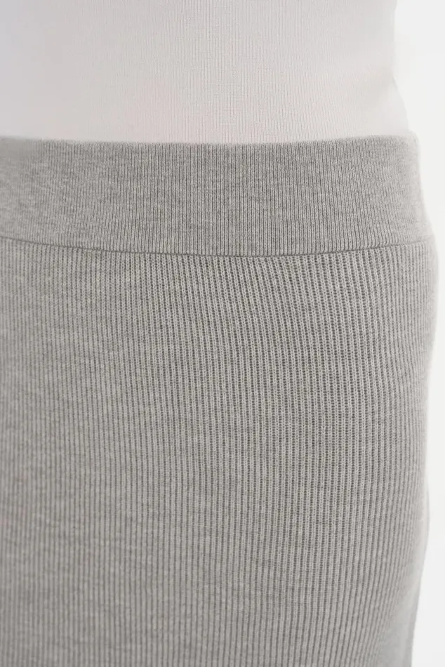 Women JILLIAN Knit Midi Skirt Light Heather Grey LAMARQUE Skirts Women JILLIAN Knit Midi Skirt Light Heather Grey LAMARQUE Skirts