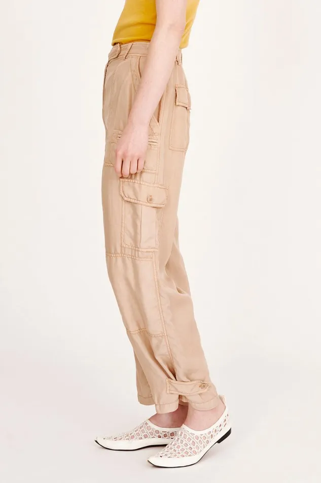 Women Khaki Wilshire Pant Raquel Allegra Bottoms
